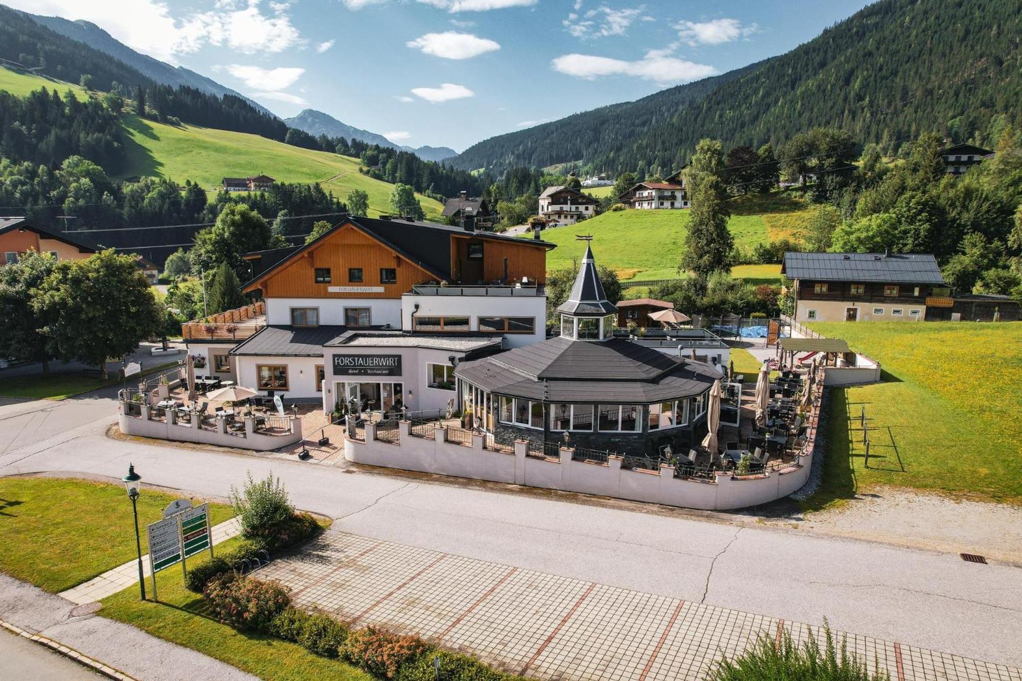 Forstauerwirt Hotel & Restaurant Exterior foto